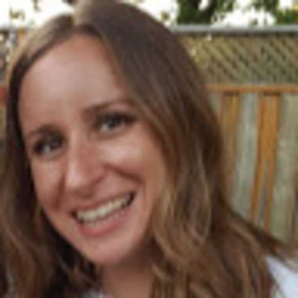 Meet your Posher, Vanessa 🤗 - Picture 1 of 6